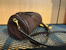 画像をギャラリービューアに読み込む, VASCO
LEATHER VOYAGE DRUM BAG
VSE-290L