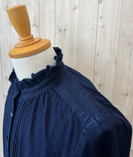 画像をギャラリービューアに読み込む, A PIECE OF LIBRARY バイオレットブルーフェルメールブラウス