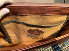 画像をギャラリービューアに読み込む, VASCO / VS-247L
LEATHER POSTMAN SHOULDER BAG -REGULAR