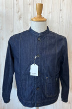 画像をギャラリービューアに読み込む, D.M.G. アーモンドジャケット