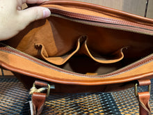 画像をギャラリービューアに読み込む, VASCO
LEATHER NELSON TOTE BAG
VS-263TL