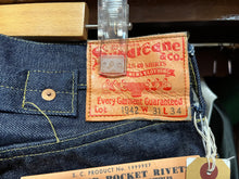 画像をギャラリービューアに読み込む, SUGAR CANE
Lot No. SC49005
Super “Denim” Collectibles
14.25oz. BLUE DENIM WAIST OVERALLS
"1942 MODEL”