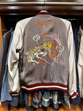 画像をギャラリービューアに読み込む, Lot No. TT15618-125
Early 1950s Style Acetate Souvenir Jacket
"KOSHO & CO." Special Edition
"WHITE DRAGON" × "WHITE DRAGON"