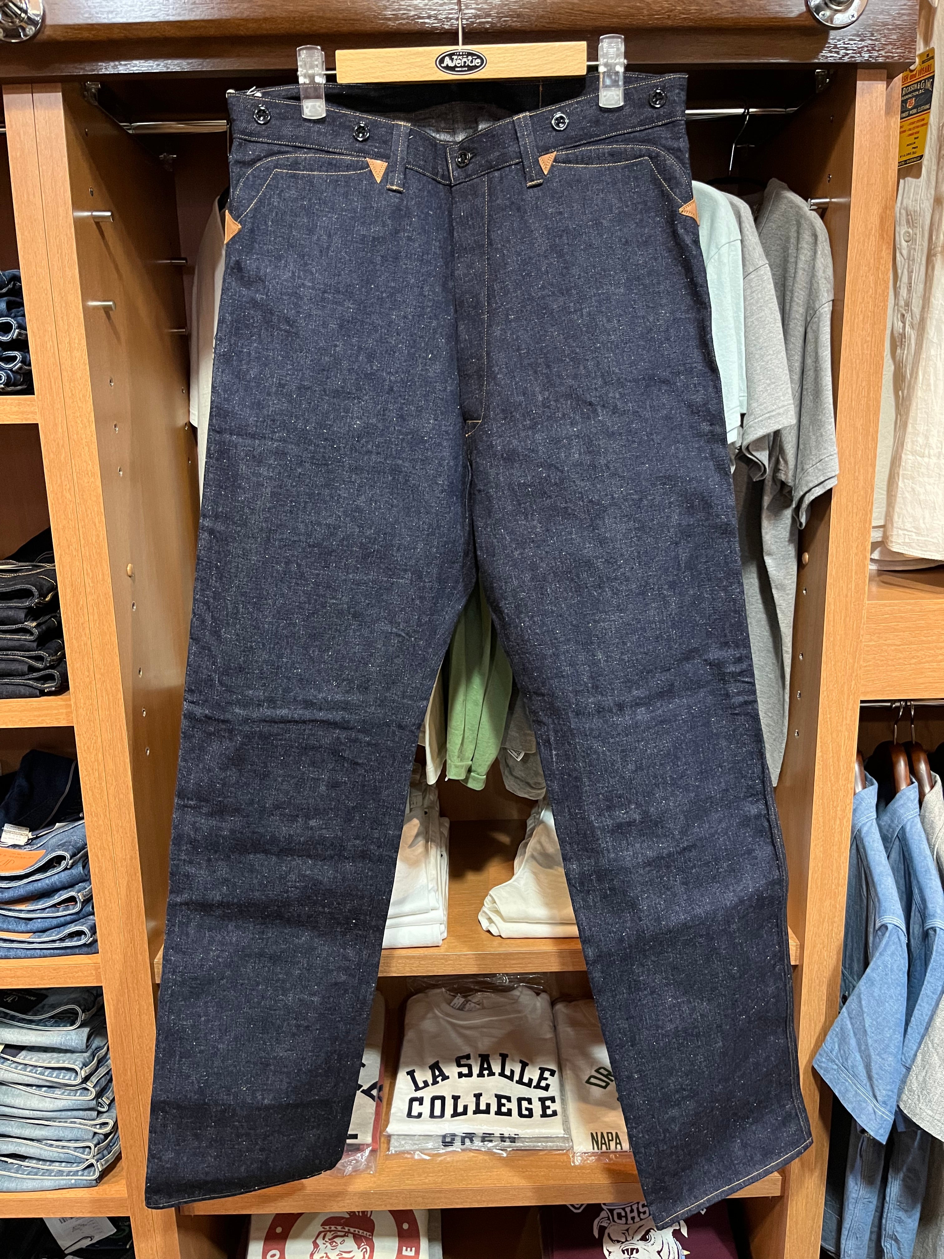 9CF5AFFF-FAA5-41D0-9F64-