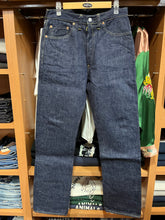 画像をギャラリービューアに読み込む, SUGAR CANE
Lot No. SC49005
Super “Denim” Collectibles
14.25oz. BLUE DENIM WAIST OVERALLS
"1942 MODEL”