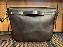 画像をギャラリービューアに読み込む, VASCO / VS-247L
LEATHER POSTMAN SHOULDER BAG -REGULAR