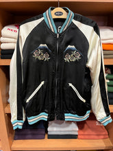 画像をギャラリービューアに読み込む, TAILOR TOYO
KOSHO & CO. SPECIAL EDITION
TT15712-119
Acetate Souvenir Jacket
TOYO ENTERPRISE 60th Anniversary Special Edition
"WHITE SNAKE" × "JAPAN MAP & SNAKE”