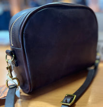 画像をギャラリービューアに読み込む, VASCO LEATHER OFFICER  POUCH BAG[B.L.W.]VS-296L
