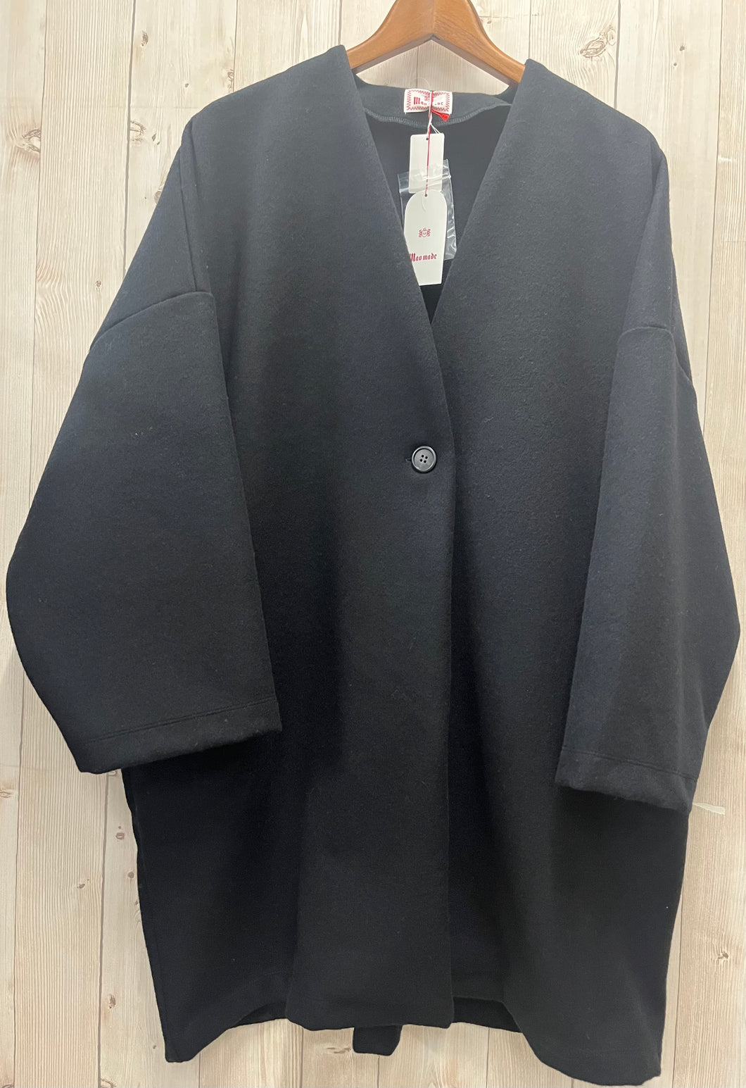 Mao made オーバーサイズのコクーンシルエットのコート