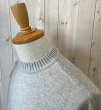 画像をギャラリービューアに読み込む, Mao made 新登場！異ゲージリブクルーネックプルオーバー
