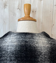 画像をギャラリービューアに読み込む, LE MELANGE コクーンシルエットデザインカーデ
