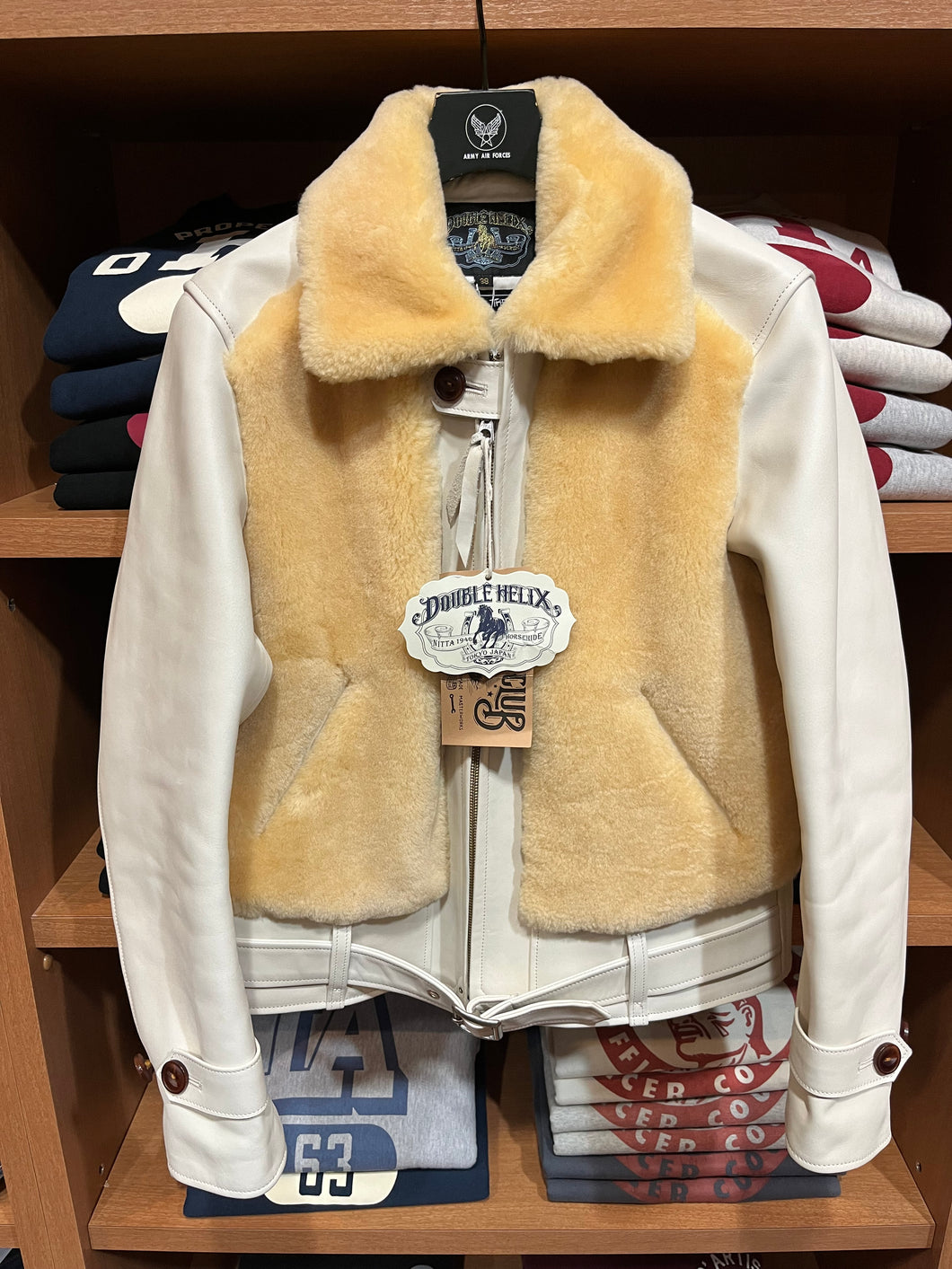 DOUBLE HELIX
No.RC-12
GRIZZLY JACKET
