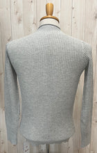 画像をギャラリービューアに読み込む, Mao made ゆるっふわっワッフル編みモックネックプルオーバー
