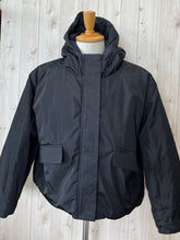 画像をギャラリービューアに読み込む, Mao made フード付きコンパクト丈ブルゾン
