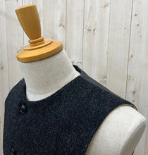 画像をギャラリービューアに読み込む, APIECE OF LIBRARY ウールヘリンボンロイドベスト
