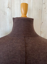 画像をギャラリービューアに読み込む, JOHNBULL カシミヤ混ハイネックニット
