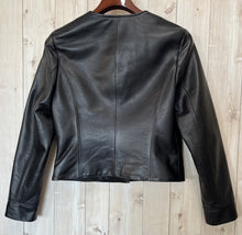 画像をギャラリービューアに読み込む, Y2 LEATHER WOMAN'S STEER OIL COLLARLESS DOUBLE BREASTED JACKET
