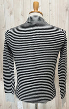 画像をギャラリービューアに読み込む, Mao made ゆるっふわっワッフル編みモックネックプルオーバー
