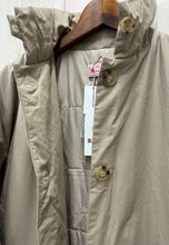 画像をギャラリービューアに読み込む, Mao made NEW STANDARDロング丈ステンカラーコート
