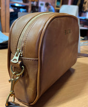 画像をギャラリービューアに読み込む, VASCO LEATHER OFFICER POUCH BAG[B.L.W.]VS-296L
